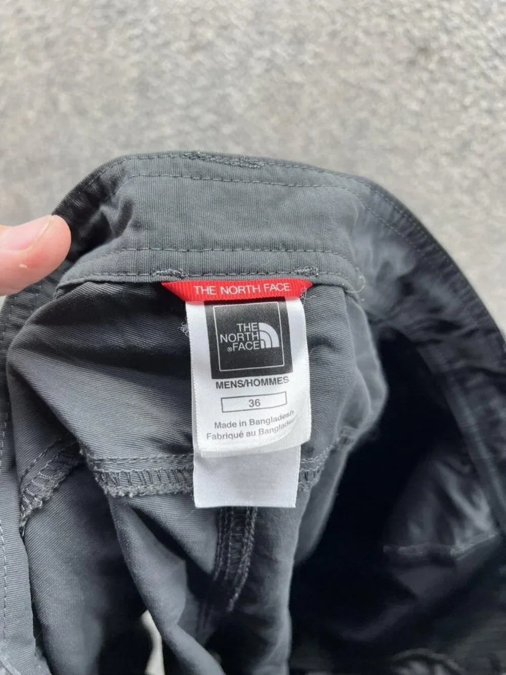 The North Face Shorts Mens 36 Gray Chino Flat Front Nylon Lightweight Casual